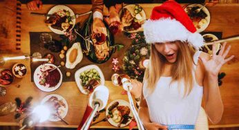 Come evitare di ingrassare a Natale, i 4 errori da evitare secondo l’esperta: “Ma non rinunciate ai dolci”